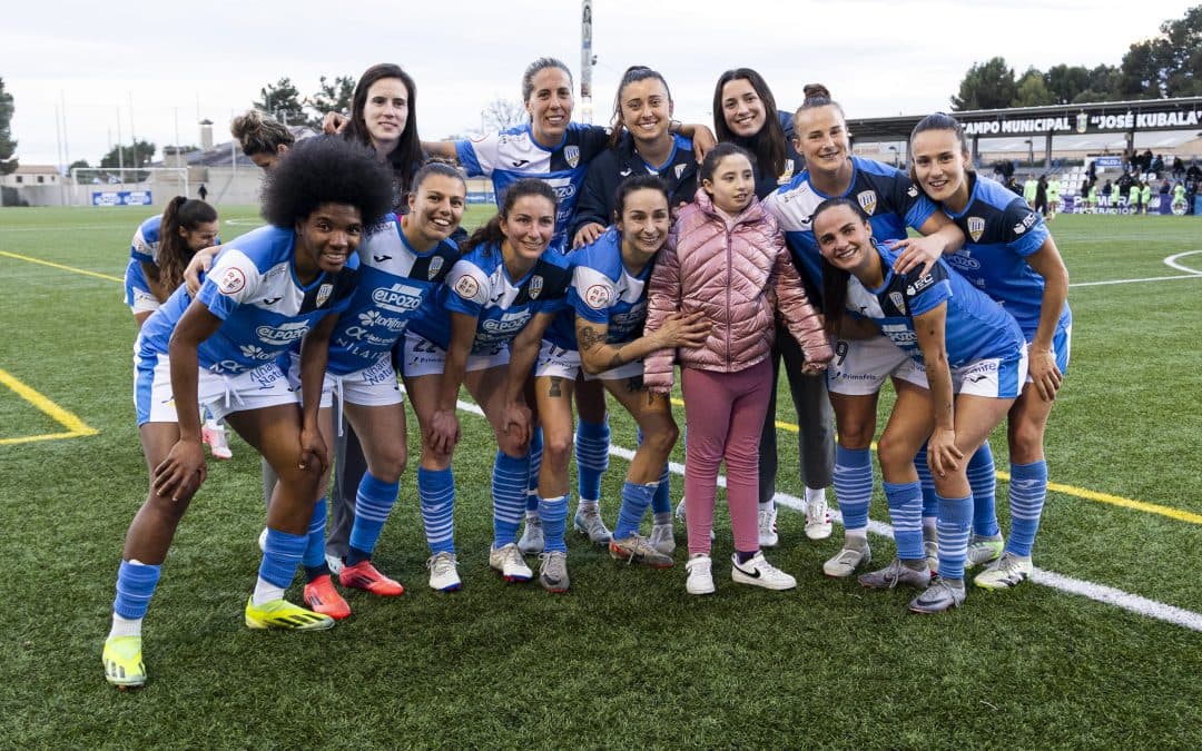 Hat-trick de Belén para golear al Barcelona B y afianzar el liderato