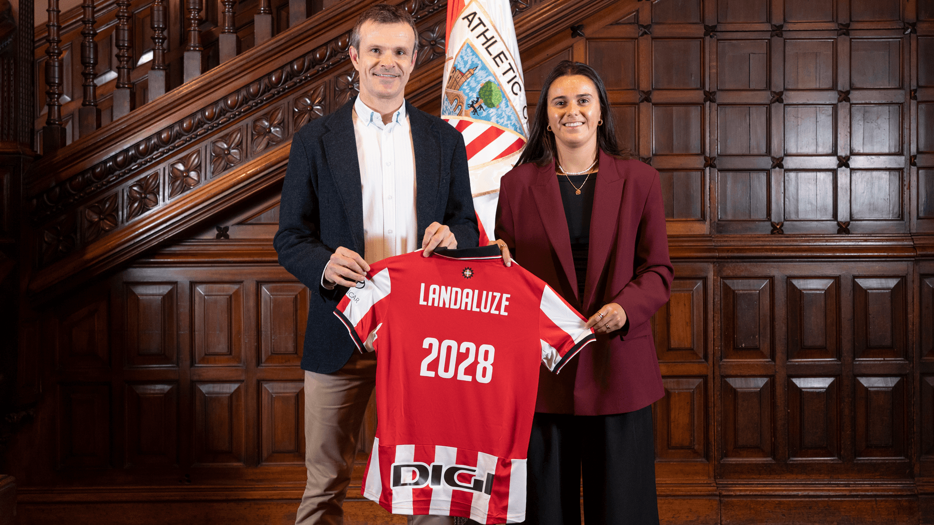 Naia Landaluze prolonga su contrato con el Athletic hasta 2028